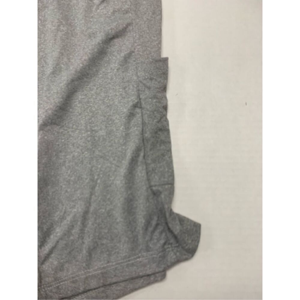 Biker Shorts with Pockets - Picture 2 of 4